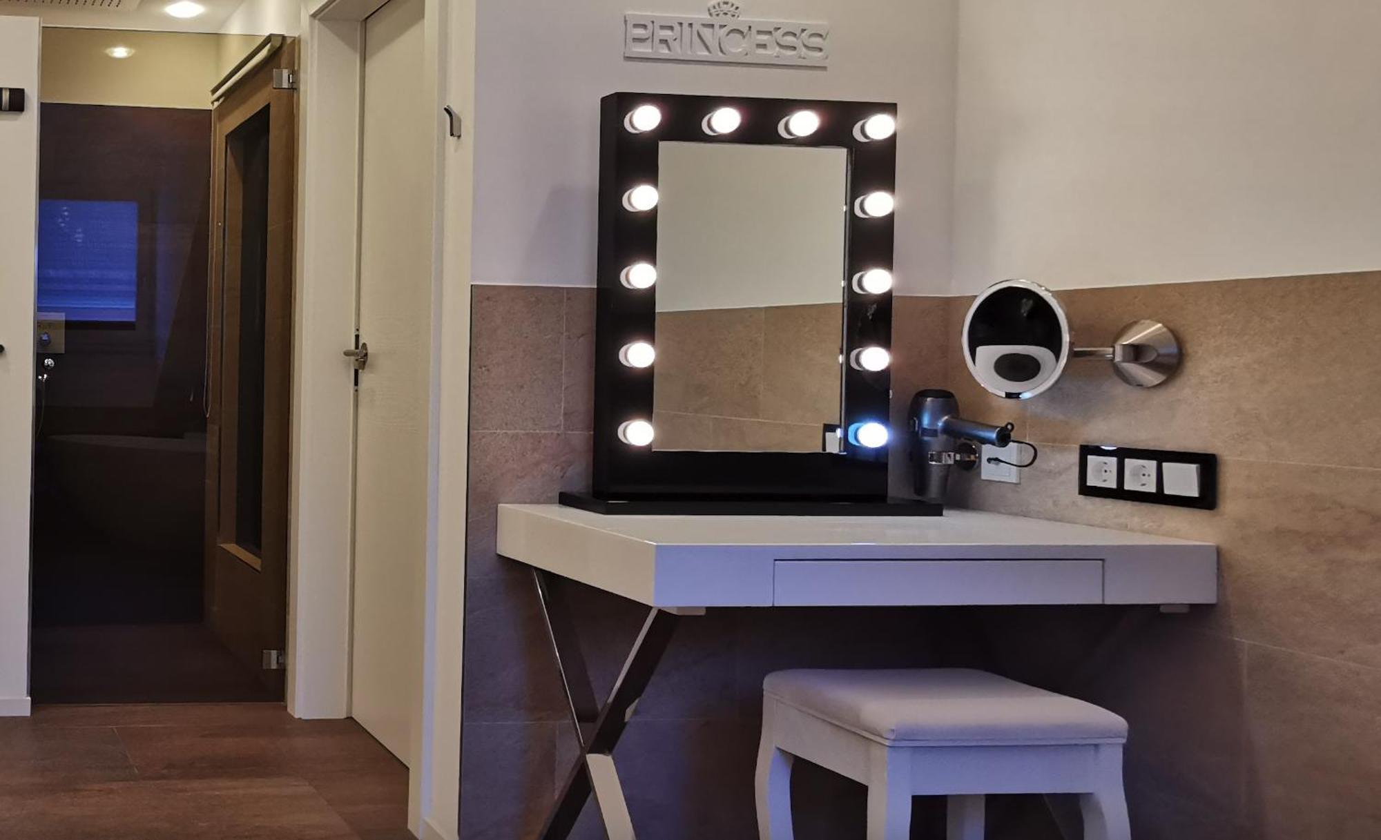 Luxor City Apartments Lienz Habitación foto